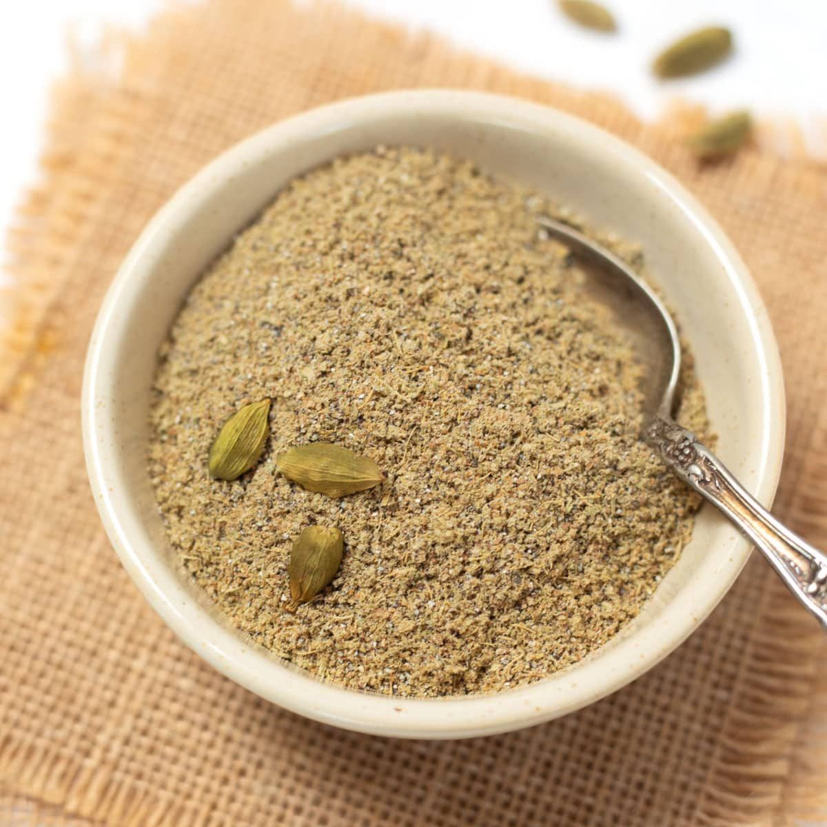 Hillborn Estate Cardamom Powder, Grade 8